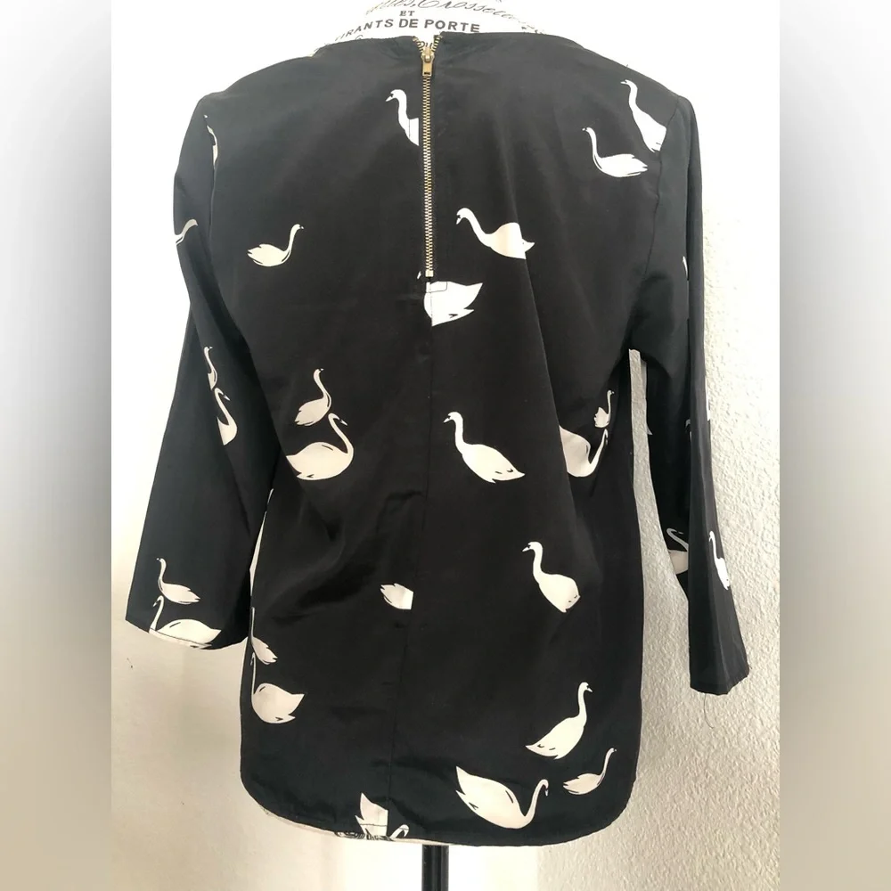 Collective Concepts Duck Blouse 8 - Picture 2 of 4